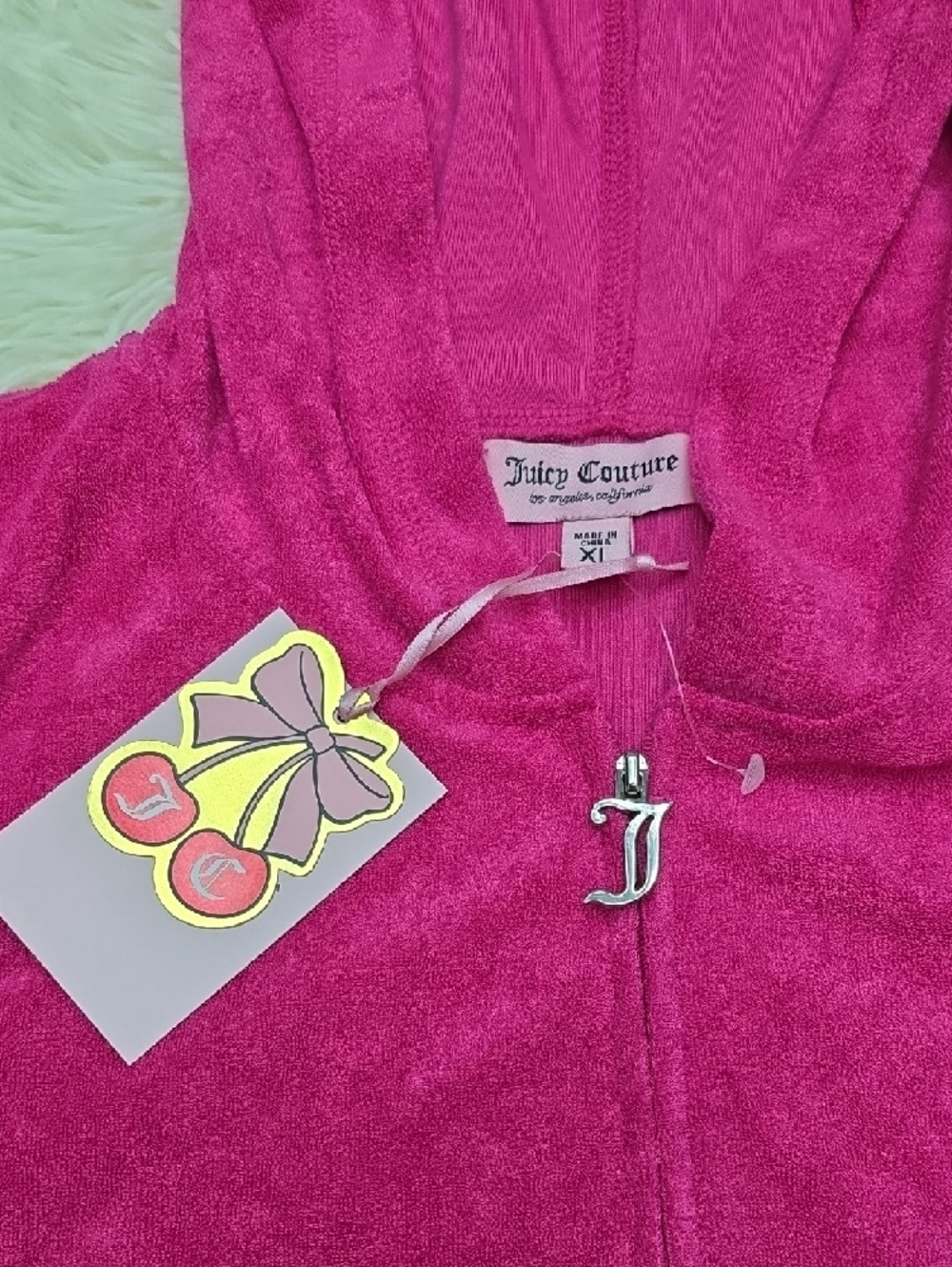 Juicy Couture Fuchsia Velour Pajama Set with Rhinestone Juicy Logo - Picture 9 of 10